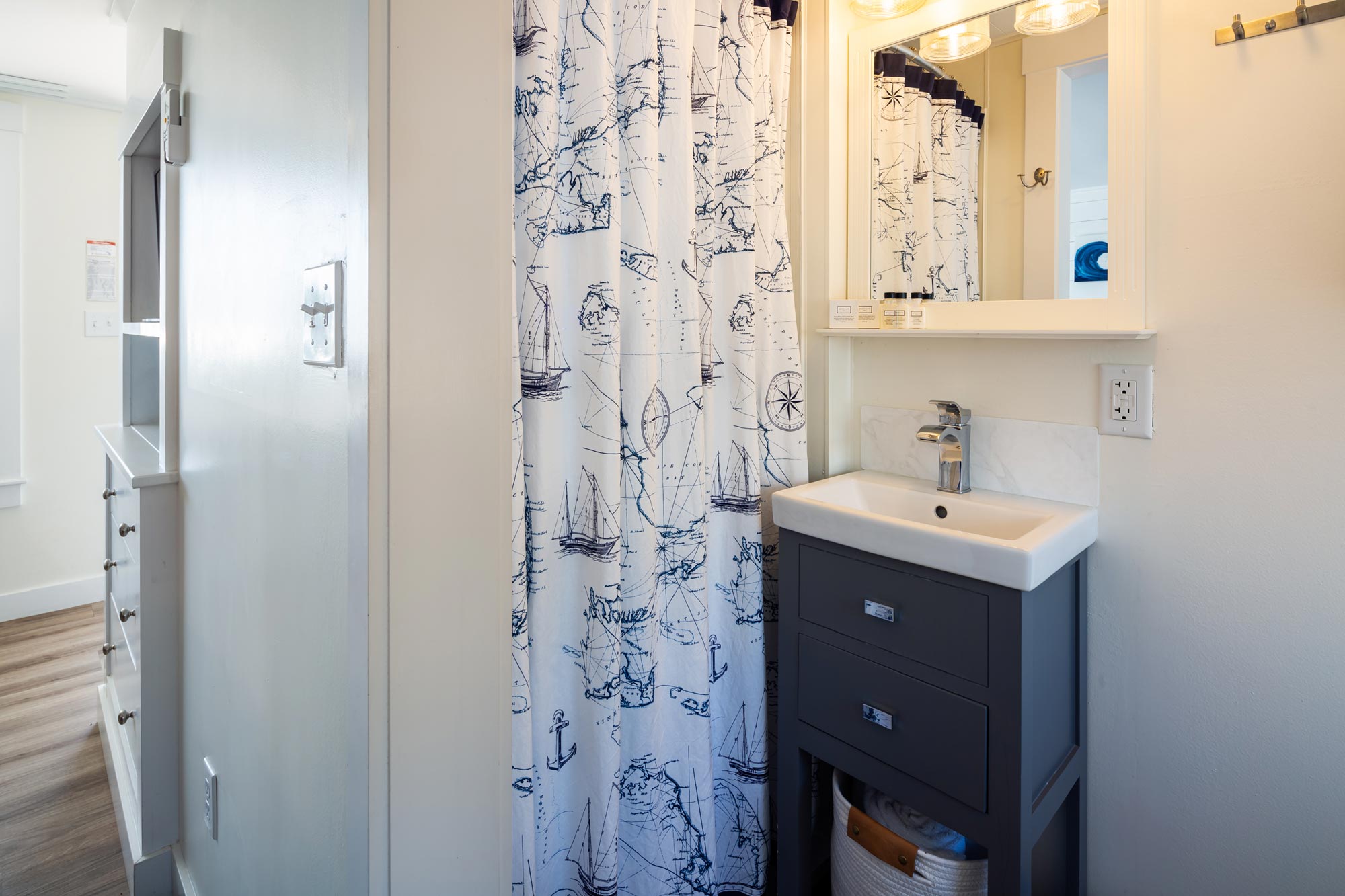 Hotel bathroom with compact sink